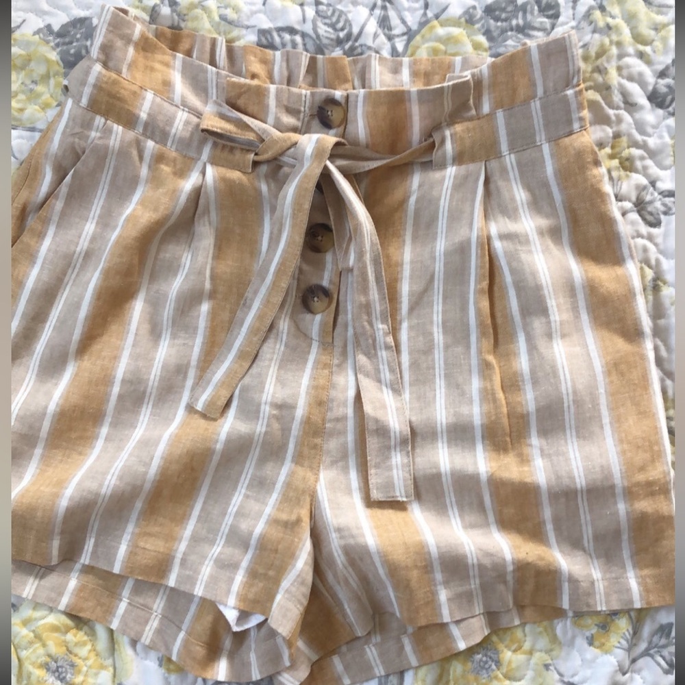 Gentle fawn shorts